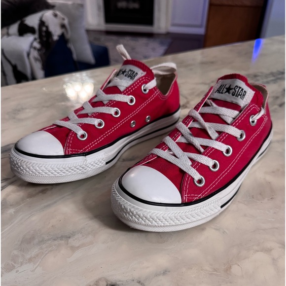 Red Converse Chuck Taylors All-Star Low Top Canvas Sneakers Unisex M(4) F(6) - Picture 12 of 16